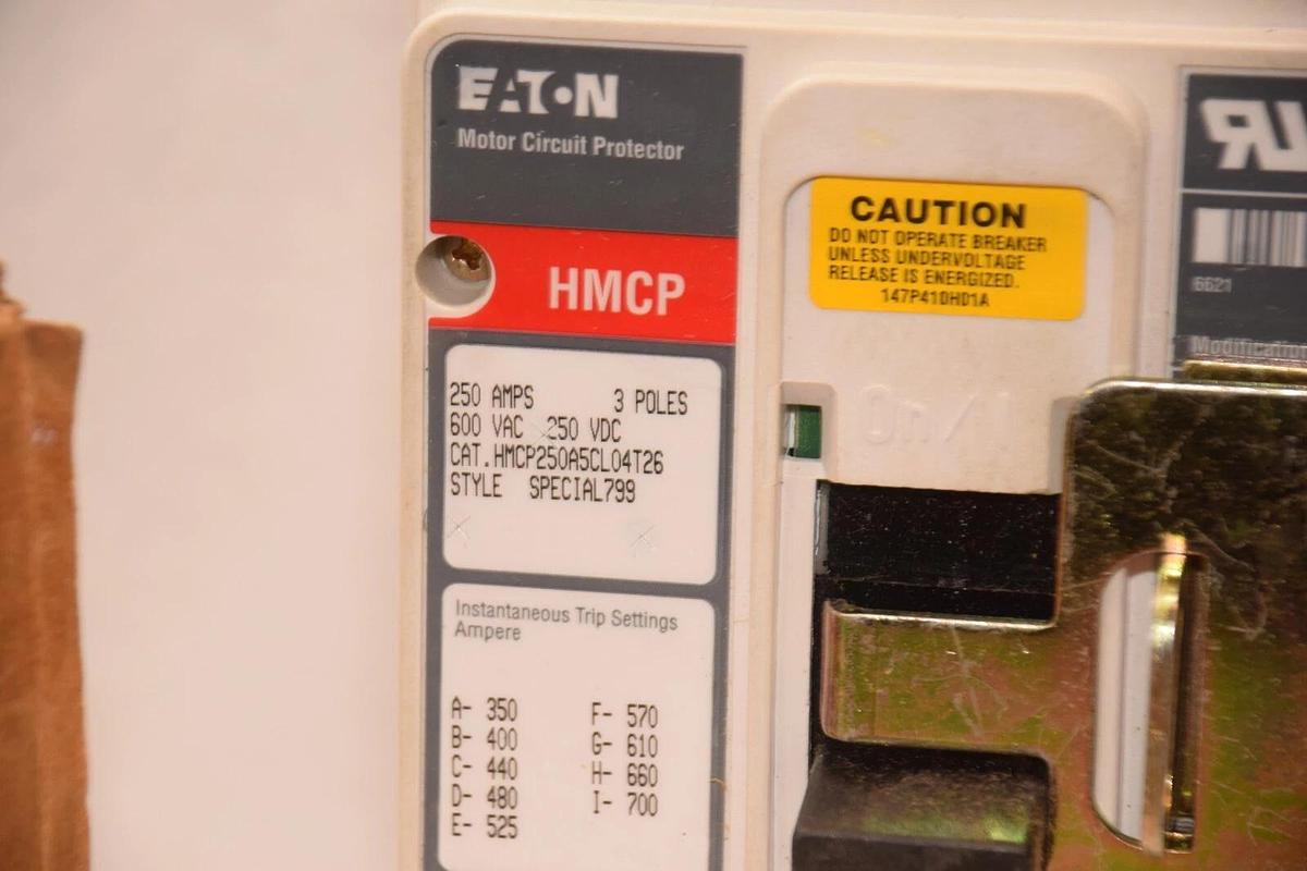 (NEW) EATON HMCP250A5CL04T26 250A 250 Amp 3P Series C Circuit Breaker