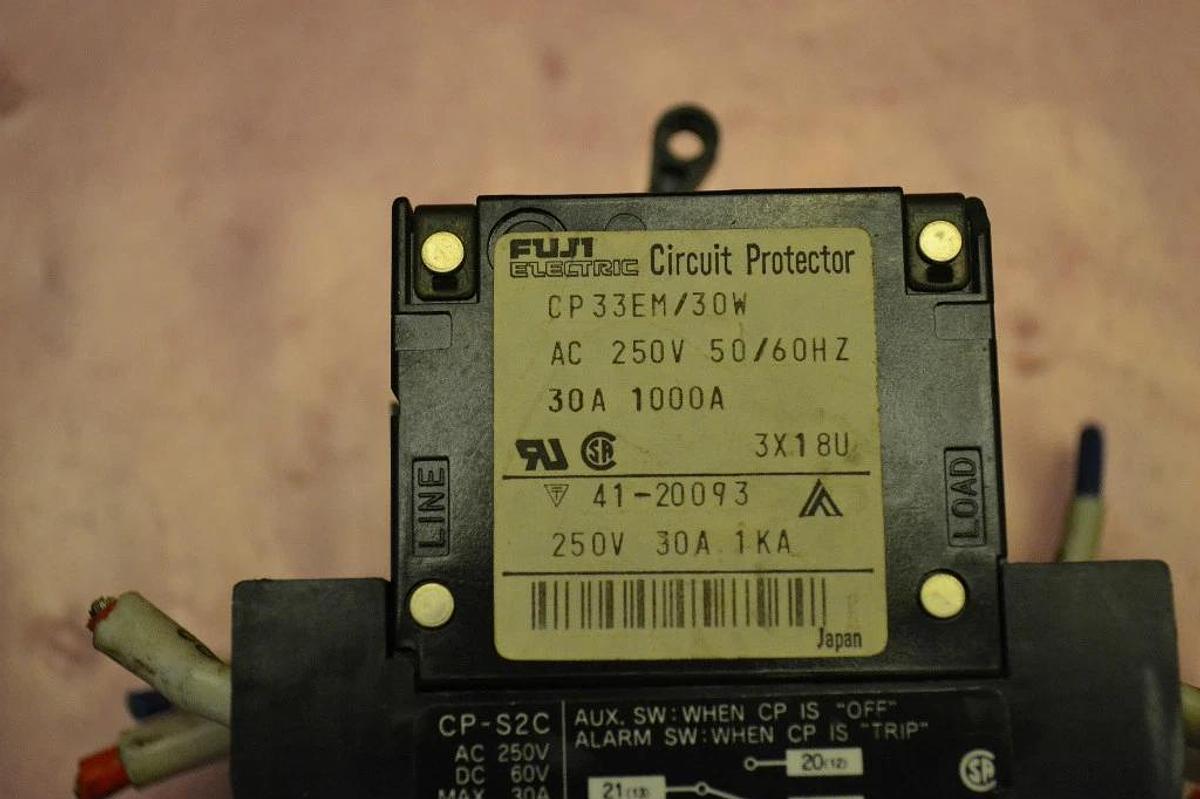 Used FUJI ELECTRIC BREAKER CP33EM/30W CP33EM 30W CP33EM30W 30A 30 A AMP