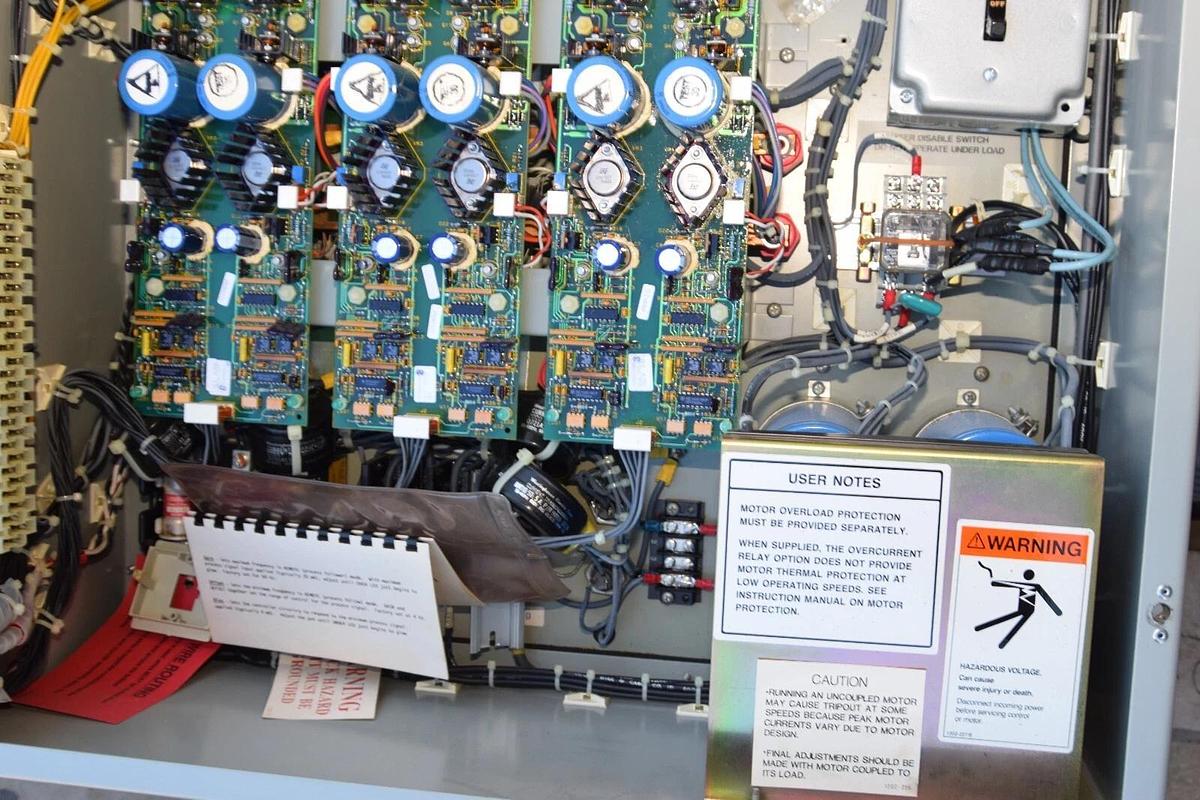 Used Westinghouse Accutrol 200 Adjustable Frequency Control A2T152B-10117 15hp 460v