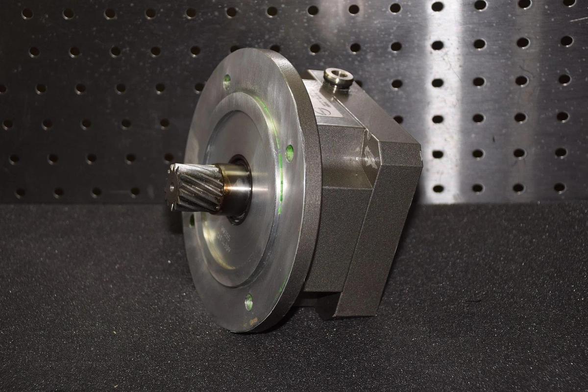 Used STOBER Drives Inc. RAJones 618950 Precision Gearhead  Ratio 34.8:1 = 174/5