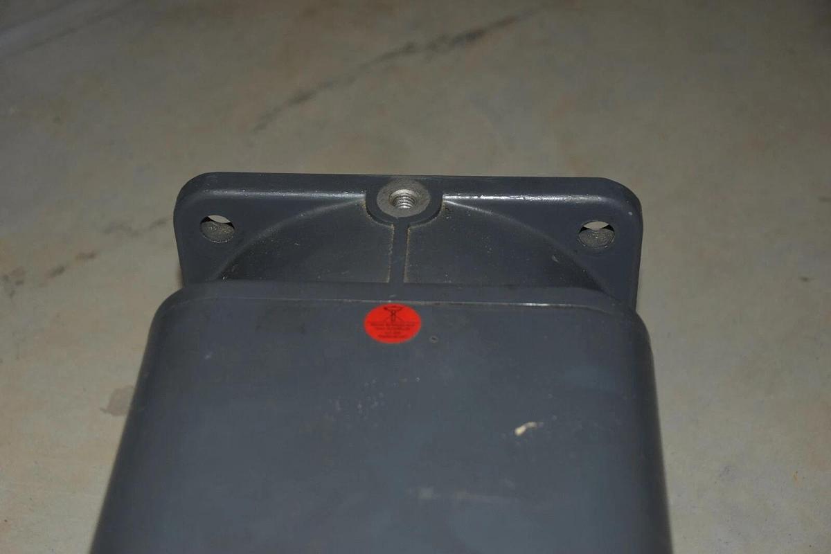 Used SIEMENS Permanent Magnet Motor 1FT5106-0AA01-2-Z  1FT51060AA012Z