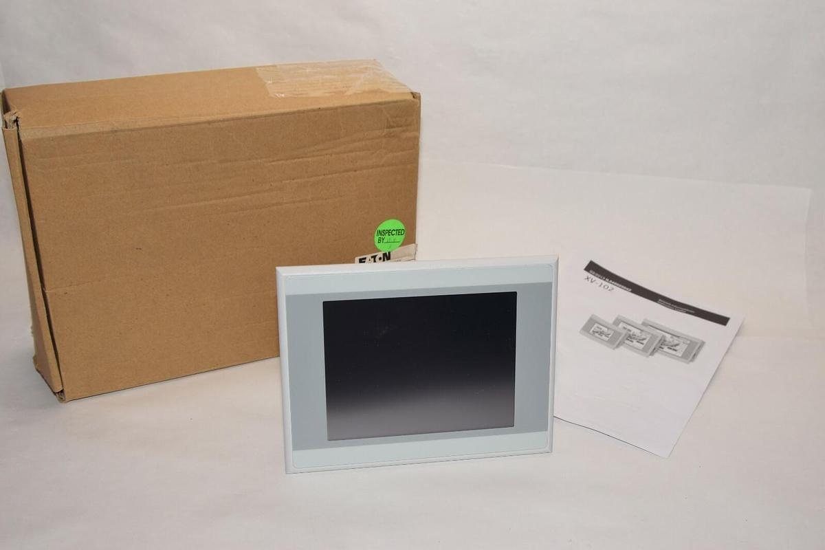 (New) EATON 5.7" Touch Panel  XV-102-E8-57TVRC-10  XV-102-E8-57TVRC-10