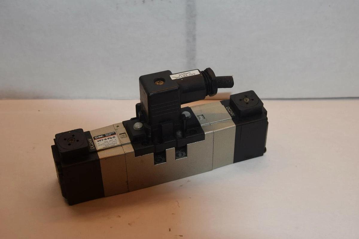 Used SMC VP7-6-FG-D Solenoid Valve DC24V