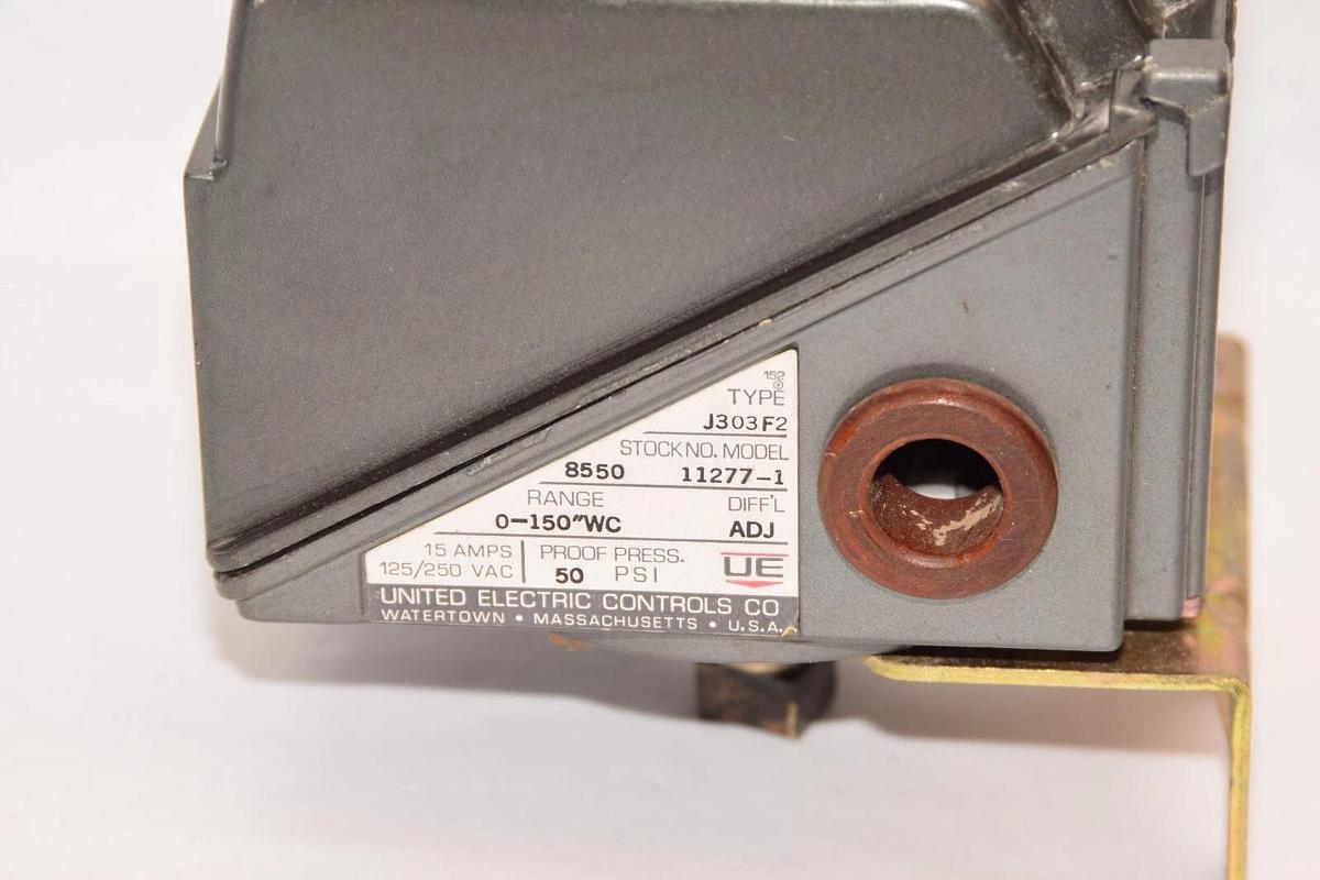 Used UNITED ELECTRIC CONTROLS Pressure Controller J303F2 8550 11277-1  0-150WC 50psi