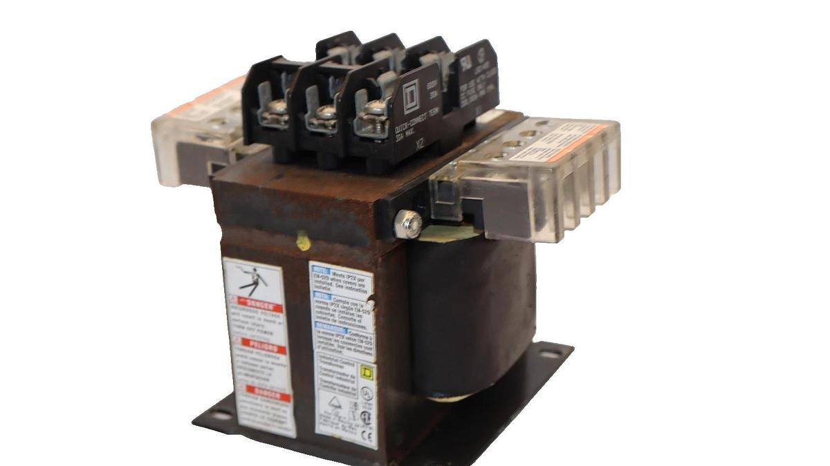 Used Square D Control Transformer 9070TF500D1 .5va .3kva w/ 30A Fuse Holder