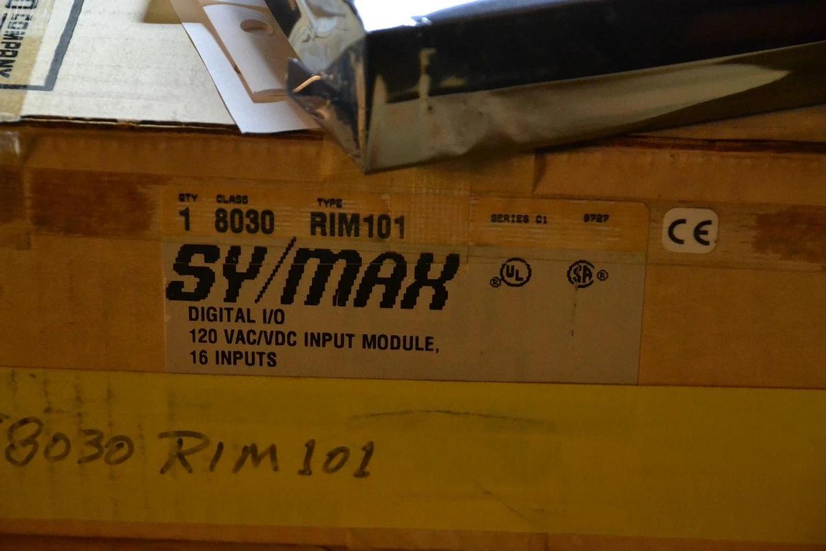 SQUARE D SY/MAX Digital I/O MODULE 8030 RIM101 SER C1 30619 New