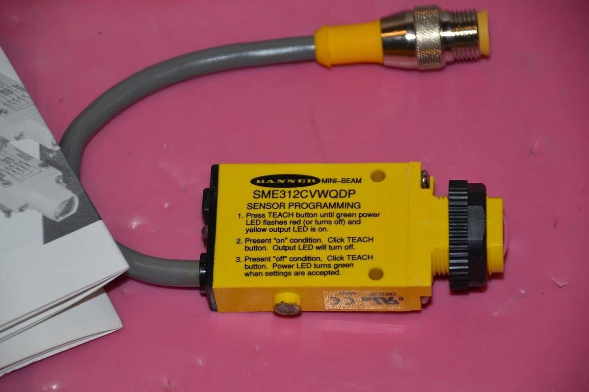 BANNER Mini-Beam Photoelectric Sensor SME312CVWQDP 68708 NEW
