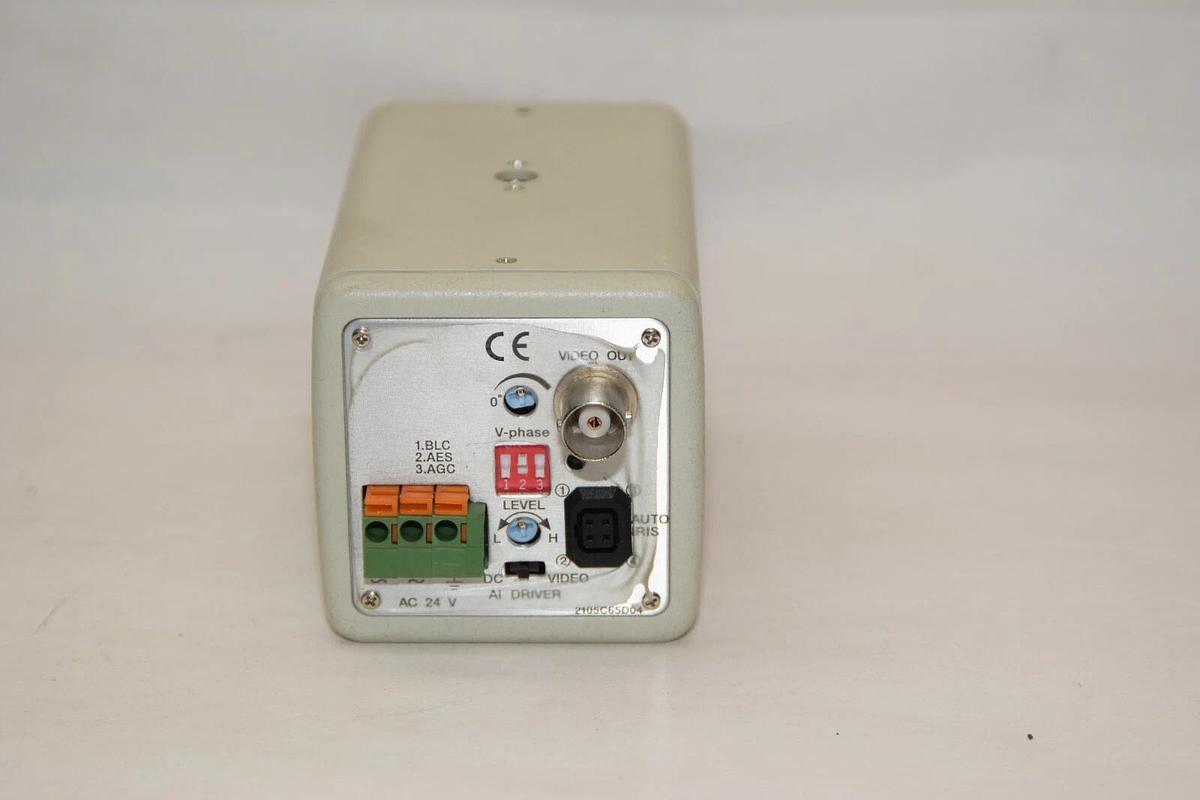 Used HUNT 024VEH683L360184 CCD Box 24V Security Camera