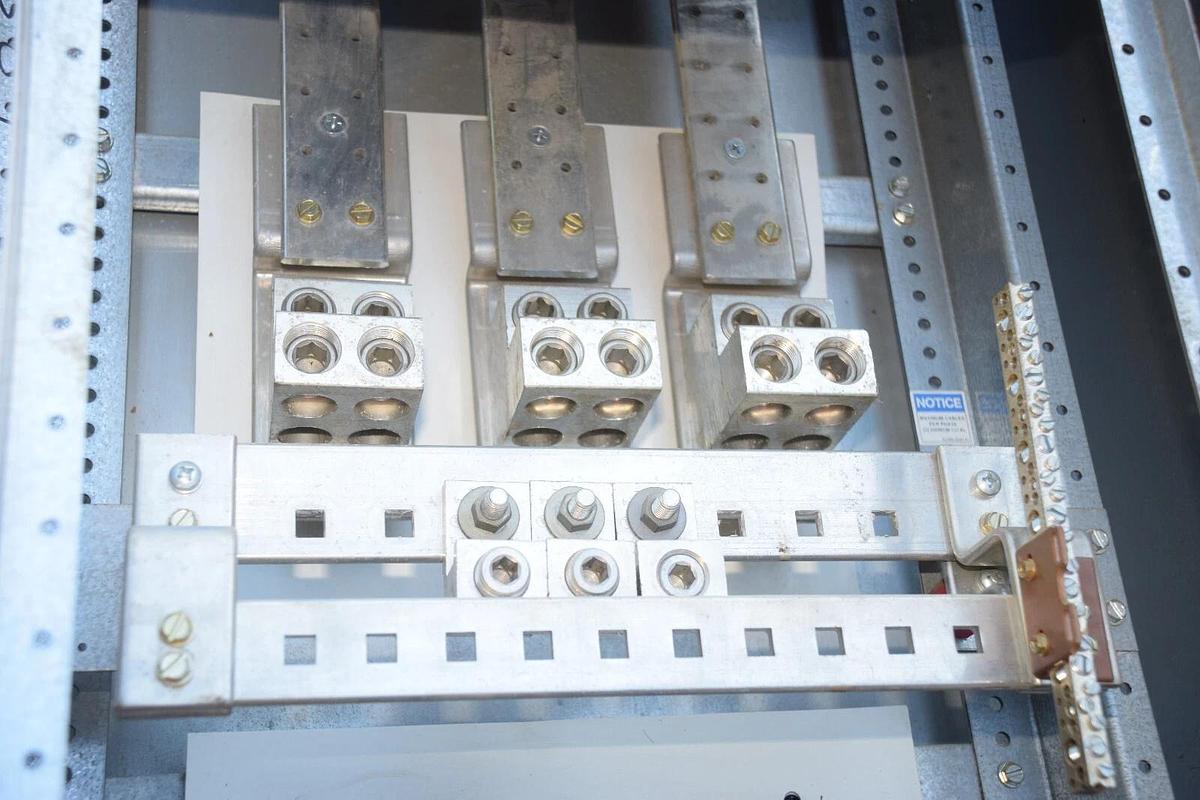 Used Cutler-Hammer 800A Panelboard Pow-R-Line PRL4b 480/277v 800 Amp 3ph 4w Typ 1