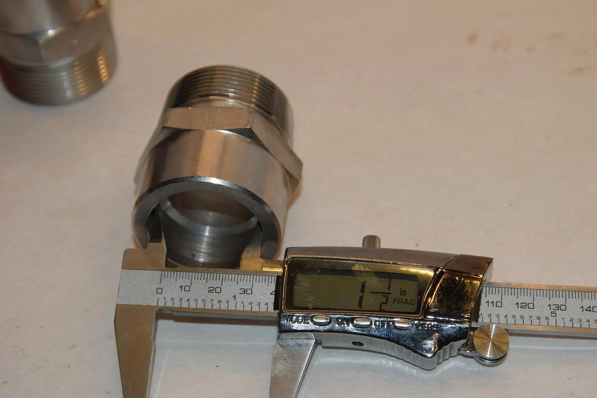 NEW ASP 319-05584 338882 1-1/2" TUBE TO PIPE CONNECTOR STAINLESS STEEL