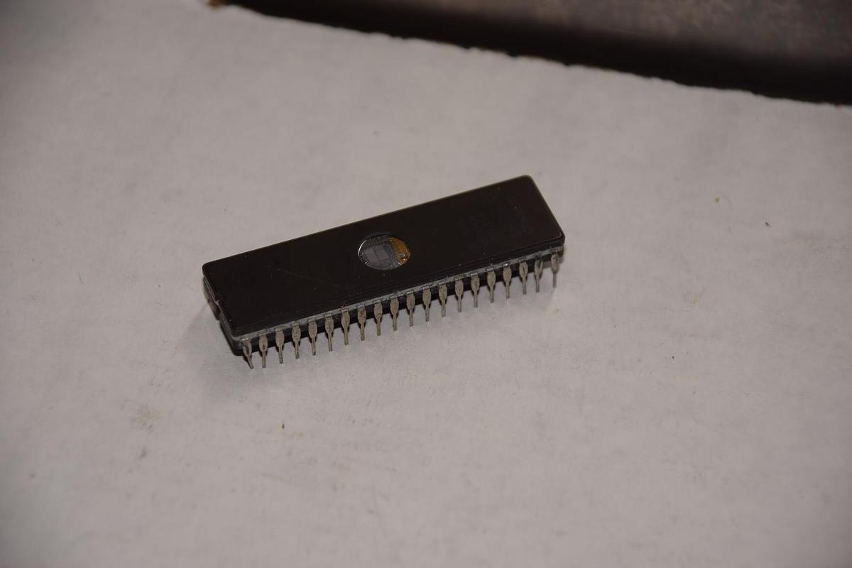 FUJI ELECTRIC IC8742H INT CIRCUIT IC CHIP NEW