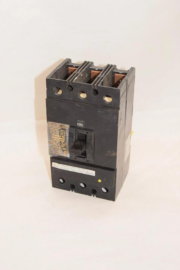 Used SQUARE D KAL36250 600V 250A 250 Amp Under Voltage Trip 24Vdc KAL Series Breaker