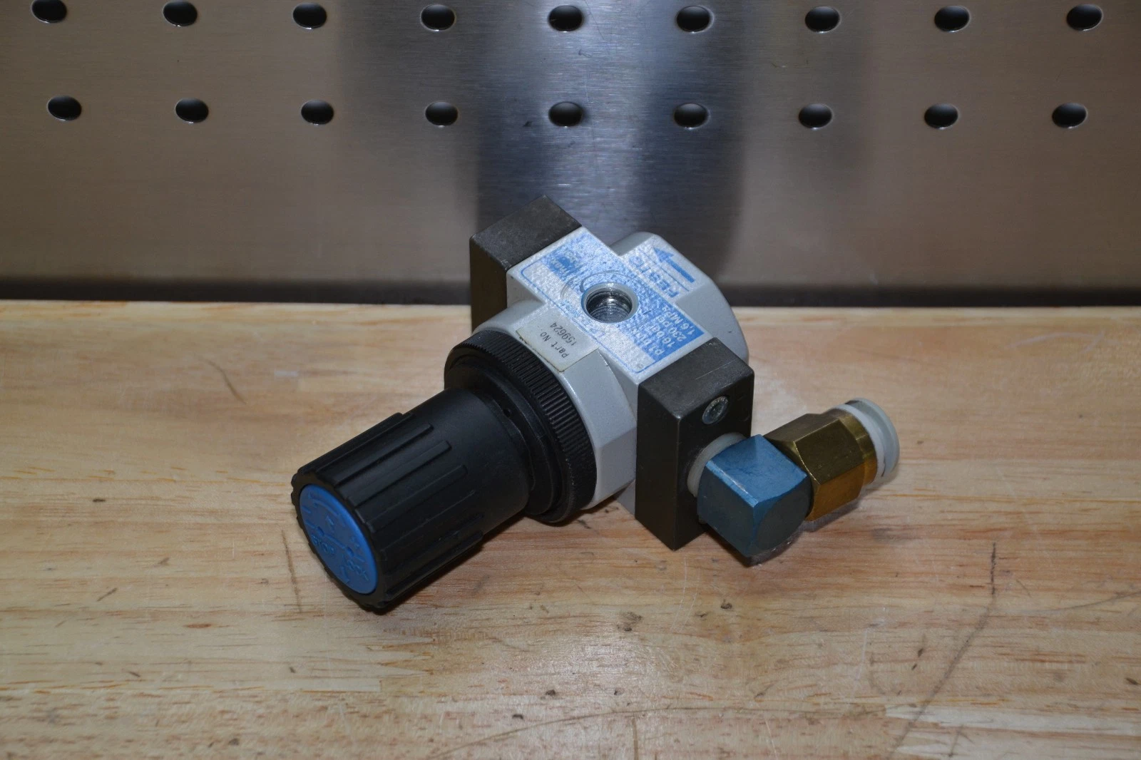 Used FESTO 159624 LR-D-MINI 12 BAR 175psi PRESSURE REGULATOR