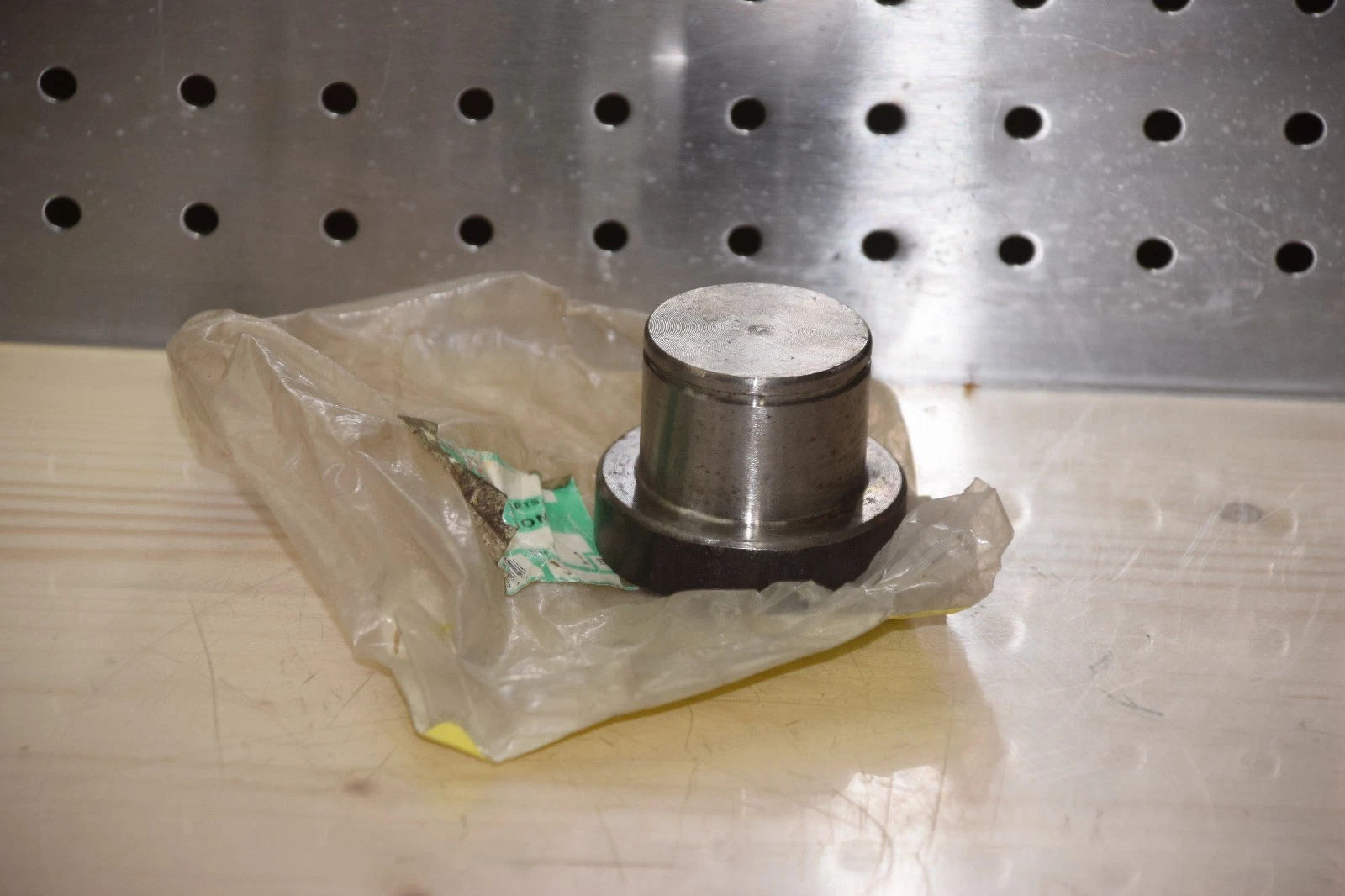 TCM PARTS 27419-43001 2741943001 SHAFT ROLLER NEW
