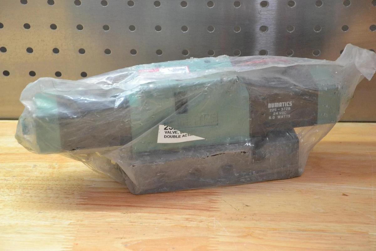 Numatics 252SS43AM000061 252SS400M000061 24vdc Valve NEW