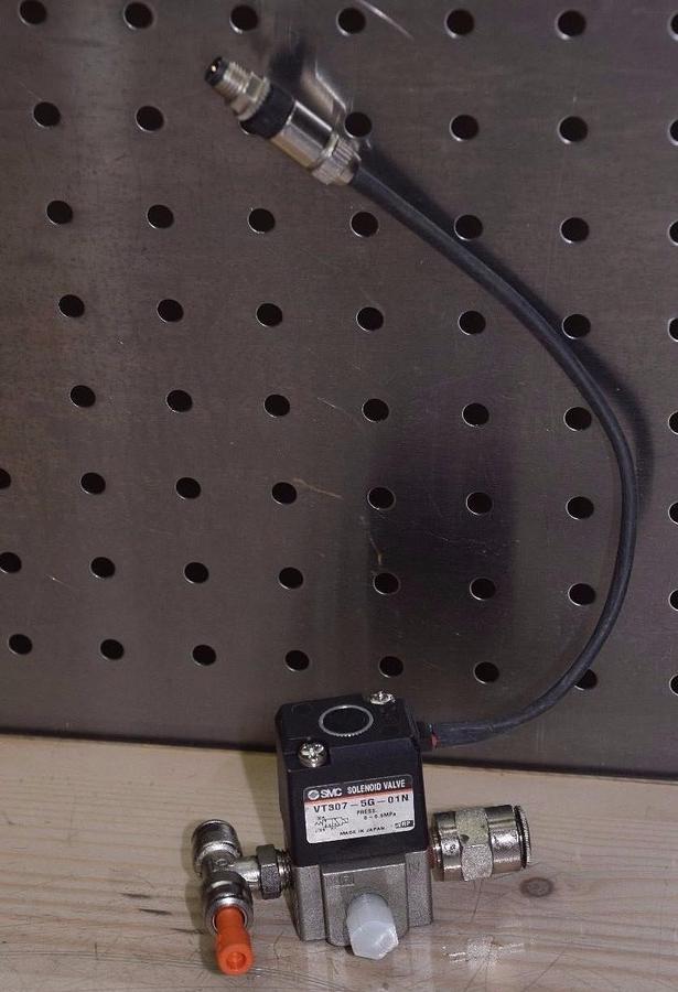 SMC  Pneumatic  Valve  VT307V-5G-01N 24VDC Coil