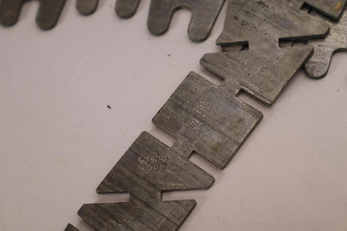 (NEW - Lot of 13) PIERCE 6200 200A 600V Renewable Fuse