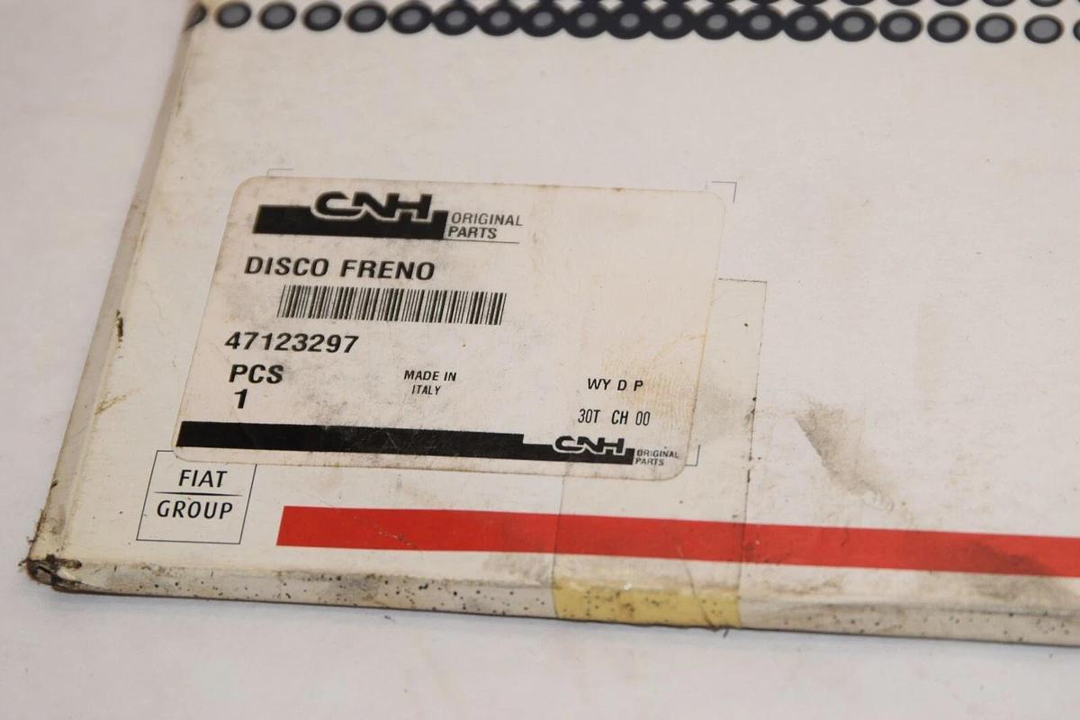 (NEW) NEW HOLLAND 47123297 8" Disc Friction OE Grade