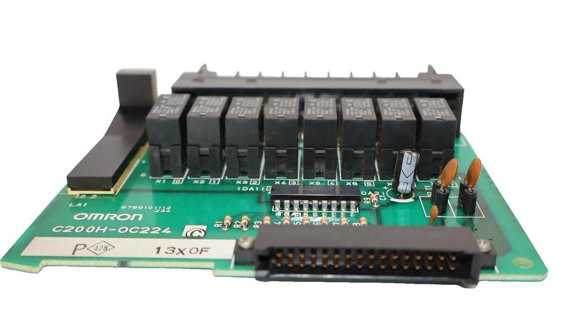 Used Omron Output Module C200H-0C224 C200H-OC224 *Card only, just as pictured*