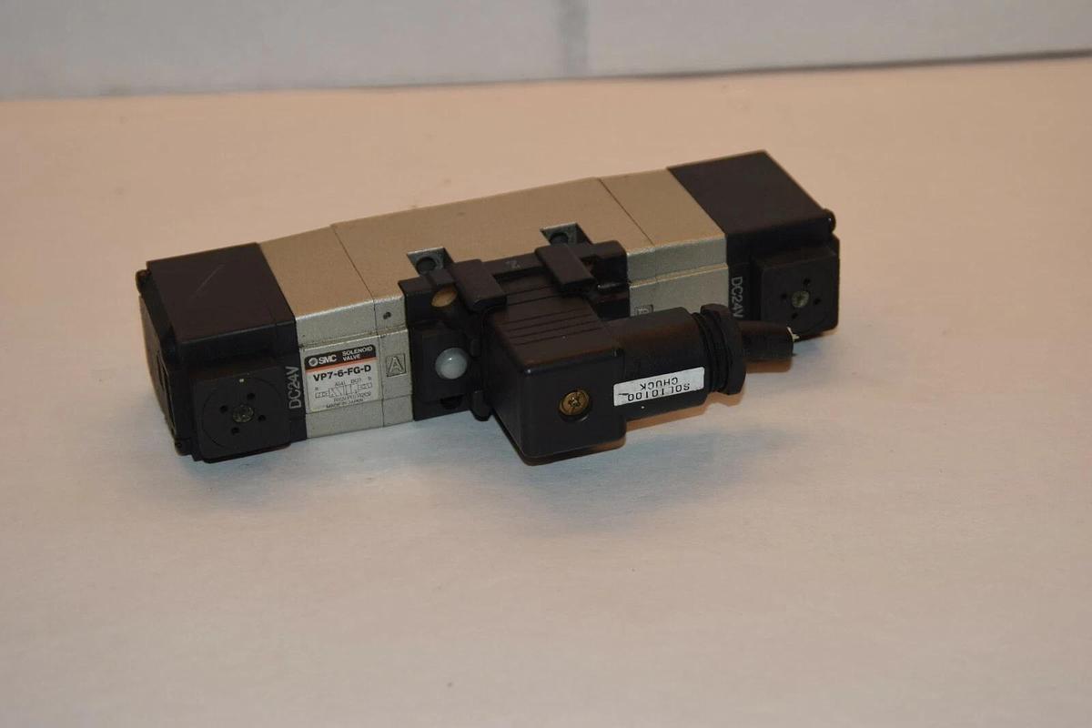Used SMC VP7-6-FG-D Solenoid Valve DC24V