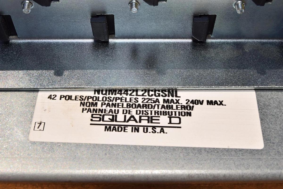 Used Square D 42 pole 225A Max NQM Panelboard Interior NQM442L2CGSNL 240v 225 Amp 3ph