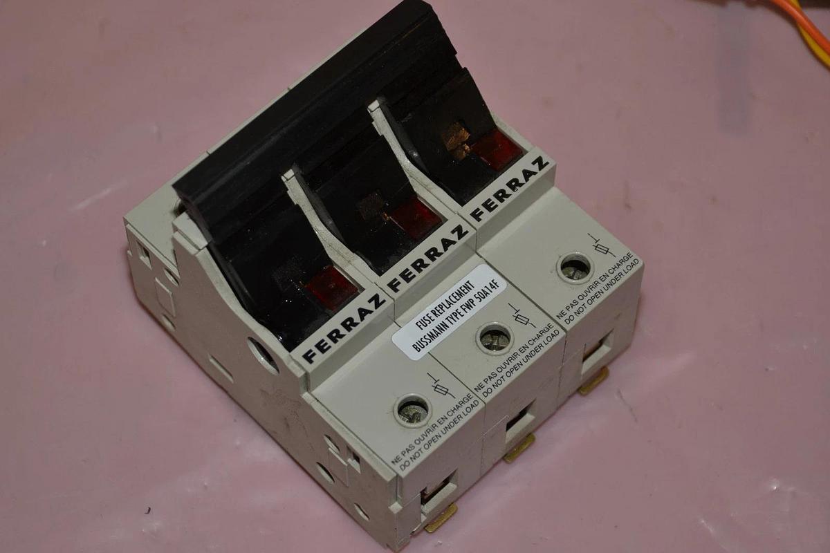 Used (LOT OF 3) FERRAZ ST14 50A 690V FUSE HOLDER