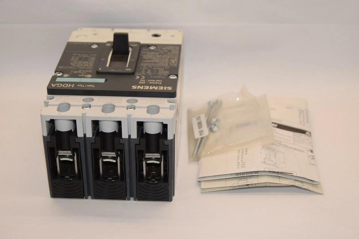 SIEMENS HDX3B100 CIRCUIT BREAKER 600V 100 Amp 3P 100A 100A HDGA (NEW)