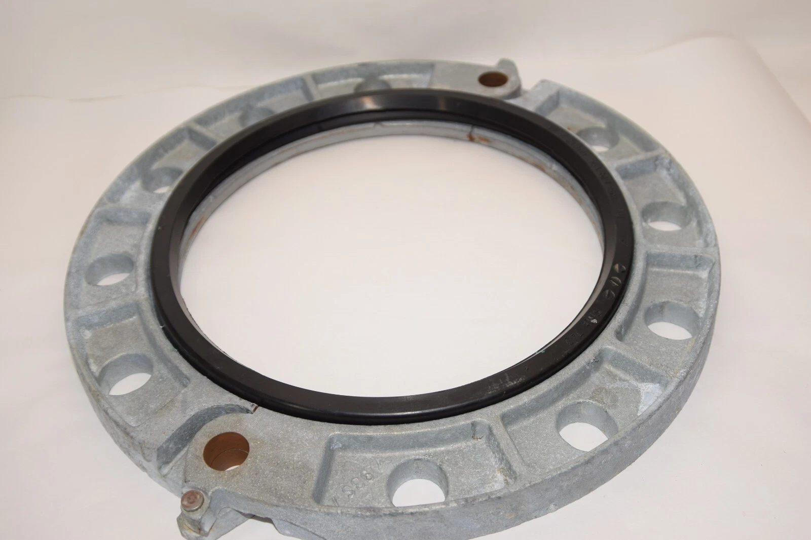 (NEW) VICTAULIC S/741 10" 7/8" Bolt Galvanized Flange Adapter *Flange & Gasket*
