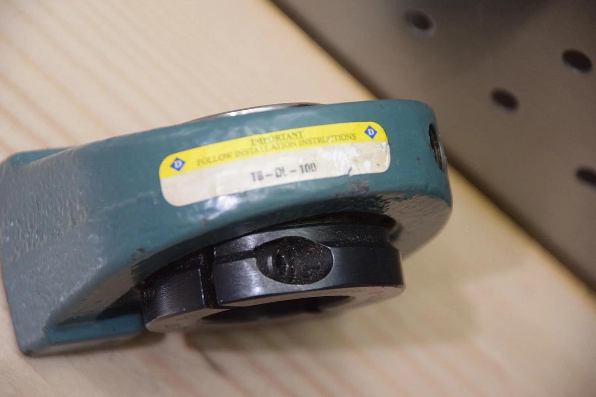 DODGE TB-DL-100 1" 2 BOLT TAPPED BASE BILLOW BLOCK BEARING NEW