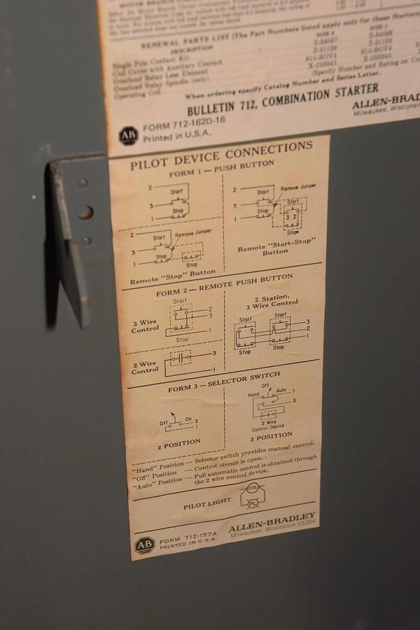 Used ALLEN BRADLEY Combination Starter 712-BAB242 Size Sz 1 Ser N X-343858 200/230v