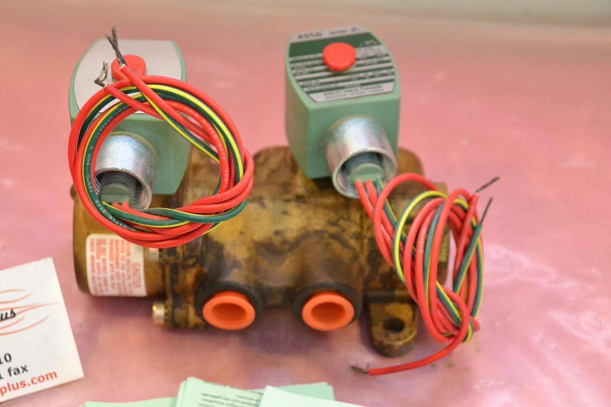 ASCO VALVE RED HAT 8344G80 3/8" PIPE NEW