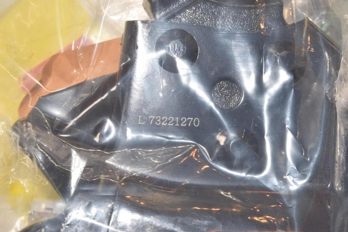 (NEW) MOOG RK64043 00'-03' Toyota Sequoia , Tundra Control Arm