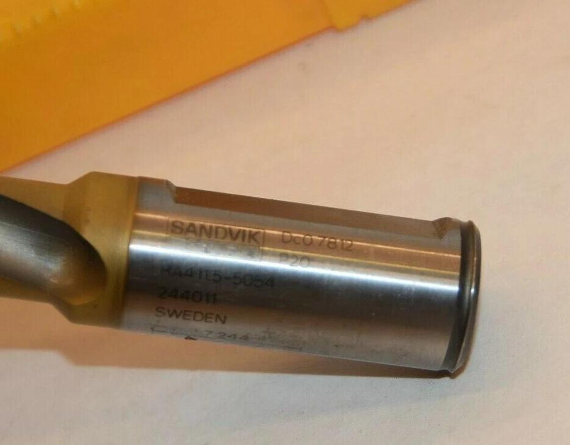(NEW) SANDVIK RA411.5-5054D0.7812 P20 Carbide Tip Coolant Thru Drill Bit