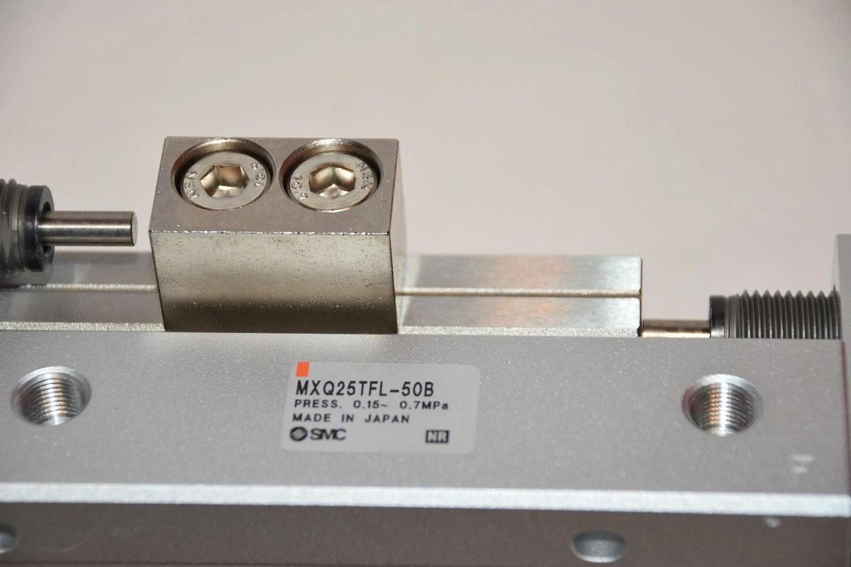 SMC MXQ25TFL-50B 0.15-0.7MPa SLIDE GUIDE TABLE CYLINDER  (NEW)