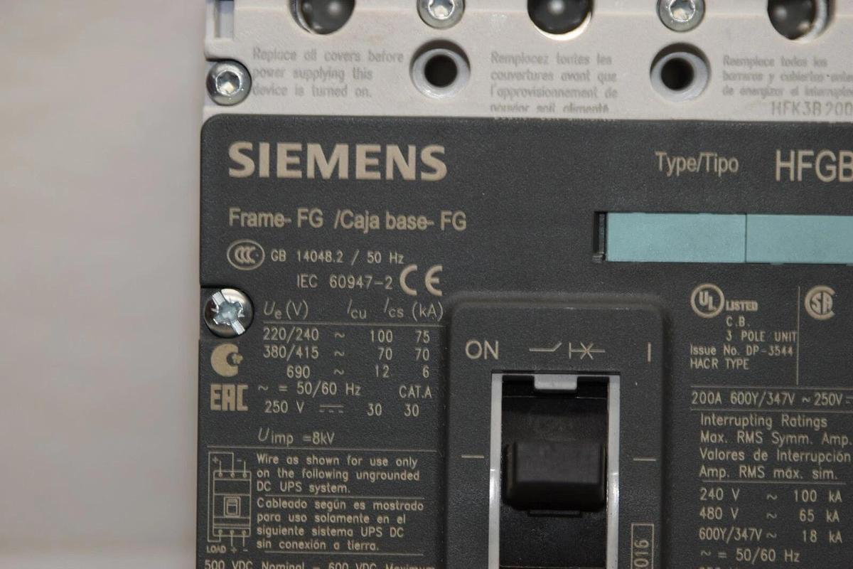 (New) SIEMENS Breaker  HFK3B200L 200A 200 Amp 3VL3520-2KN38-0AA0 200 A