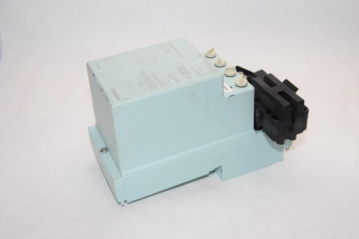 Used SIEMENS 3RK1304-5KS40-3AA0 400V 3Ph RSe-HF Reversing Starter