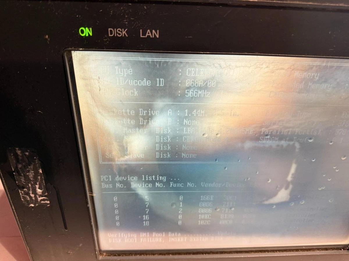 Used Schneider Electric Magelis iPC Control Box MPCBN02NAA0N Front Pane MPCNT50NNN00N