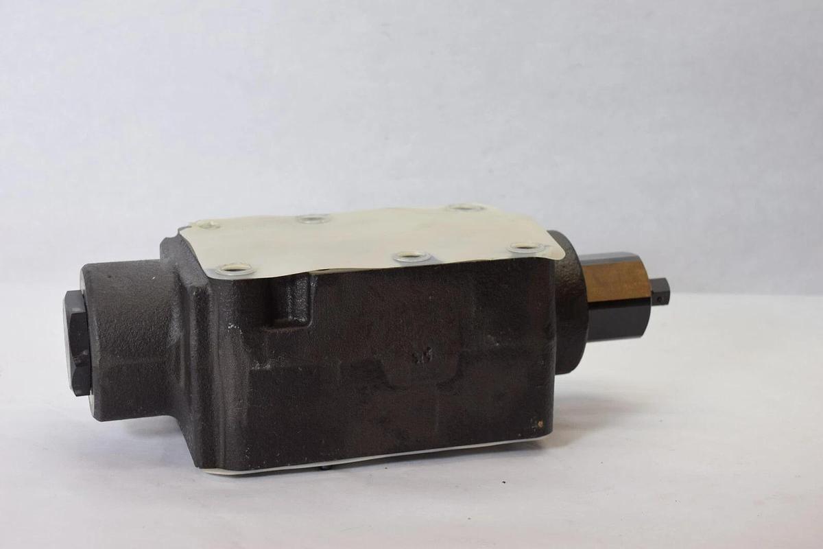 (NEW) HIROSE VALVES FMTC-06-A-Y-21 , FMTC06AY21 Throttle Check Valve