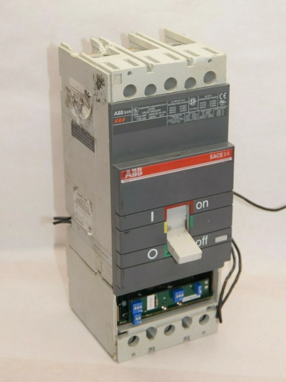Used ABB 122160027-001 S4N250BESA1S8 3P 250A Circuit Breaker *Sold As Is*