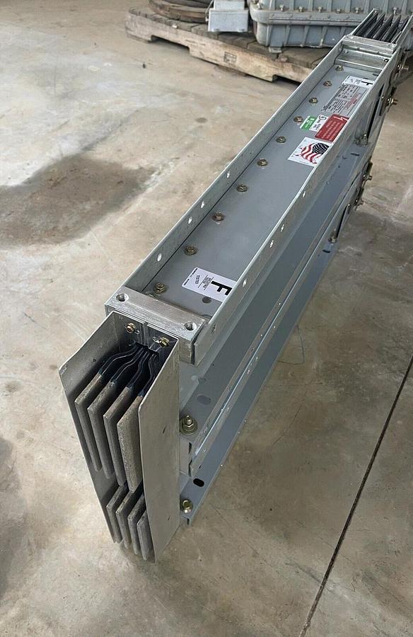 Used Cutler Hammer POW-R-WAY III, F, 3200 AMP, 480V, BUS DUCT BUSWAY MDA03041-A28