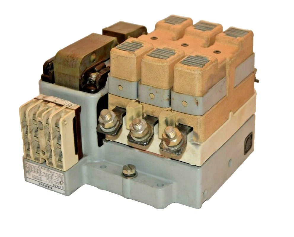 SIEMENS 3TA28 220V 60Hz Air Brake Contactor (NEW)
