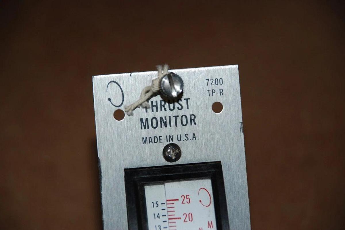 Used Bently Nevada Thrust Monitor 7200 series 7200 TP-R TPR