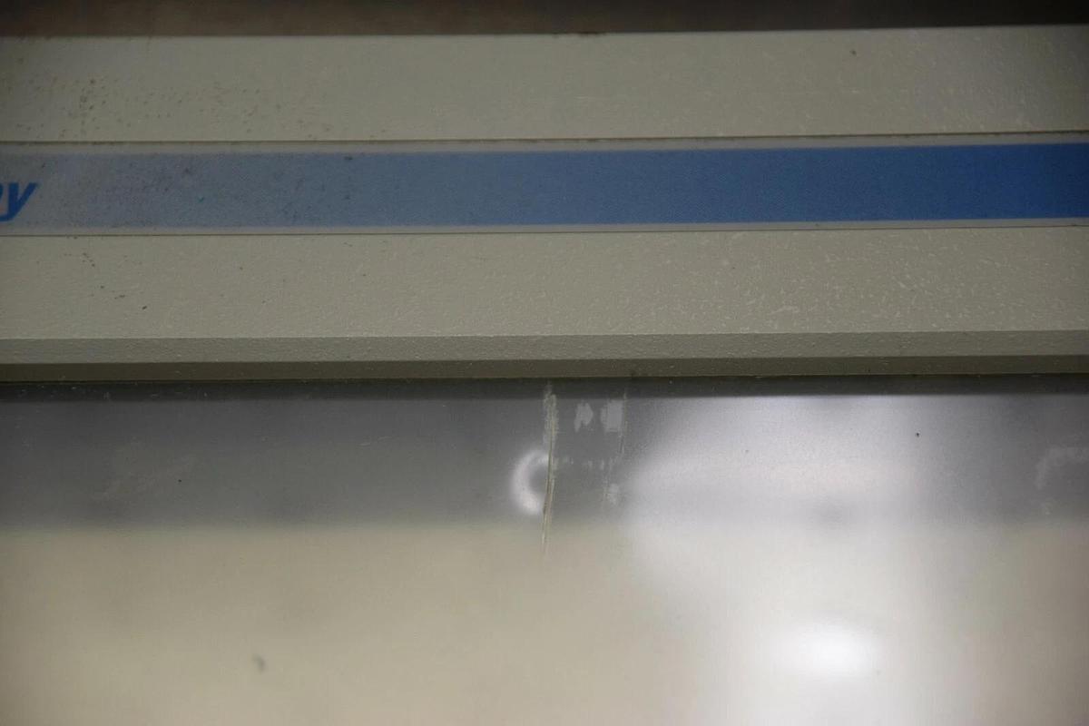 Used Allen Bradley VersaView 1200P touch screen glass RES-12.1-pl8 95419 B for 6181P