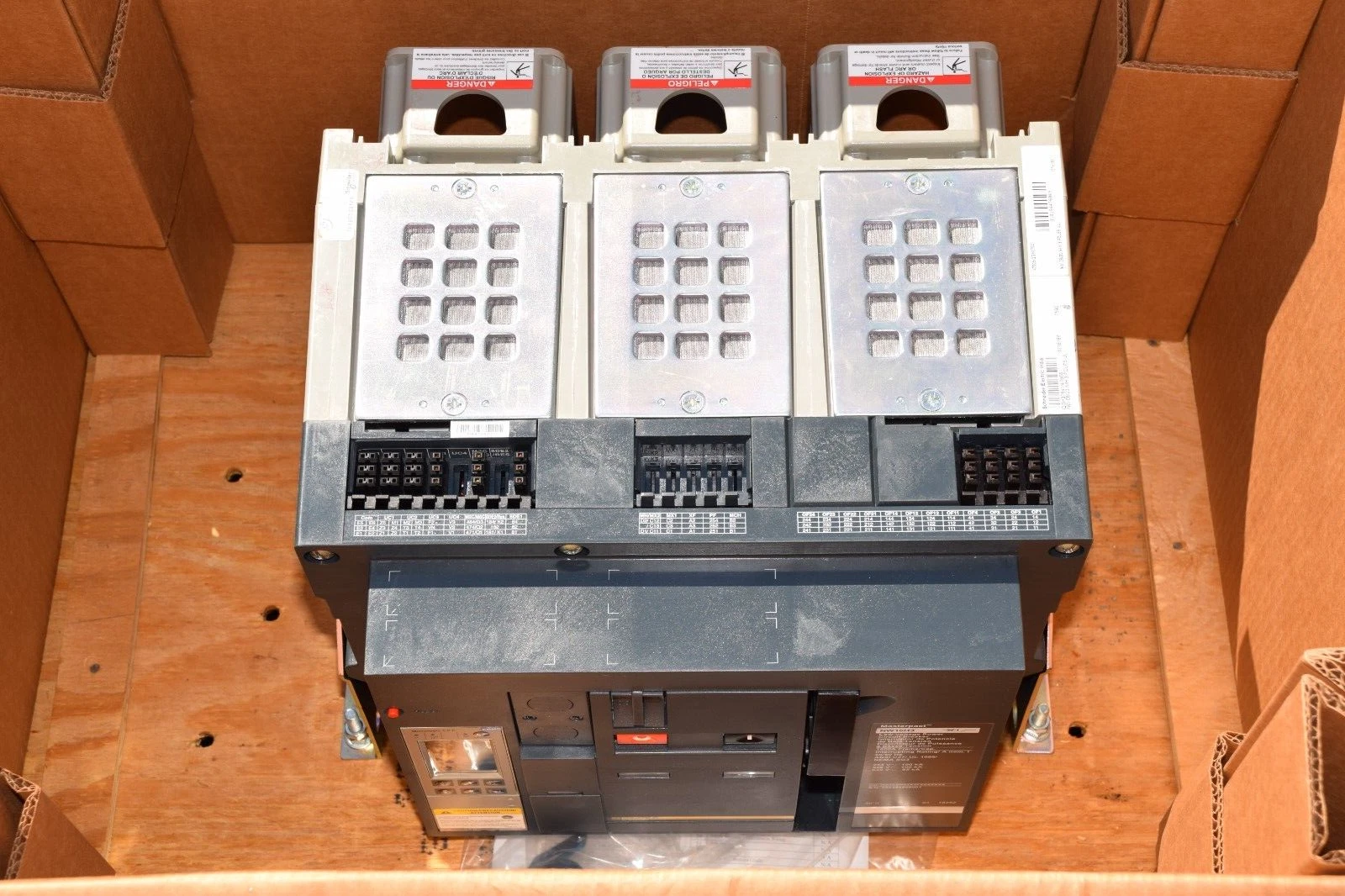 Square D Masterpact Breaker 1600A 1600 Amp NW16H3 WA6EER63A3FXXXXXXA (NEW)