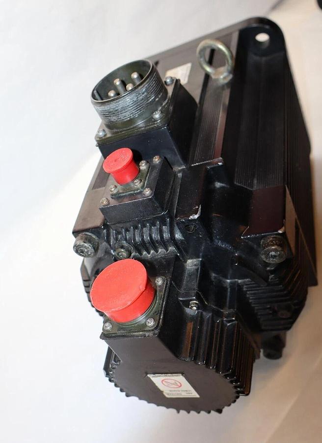 Used Yaskawa AC Servo Motor SGMG-55ASABC SGMG55ASABC 5500w 200v 1500r/min 42.1a
