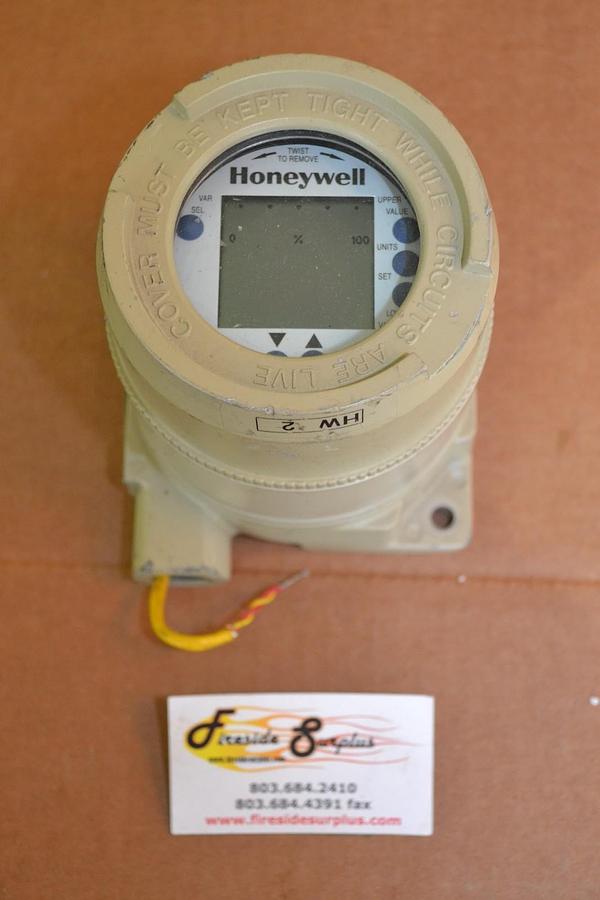 Used Honeywell STT 3000 Smart Temperature Transmitter STT35F-0-EPFM-0000-SB000EF-0DC