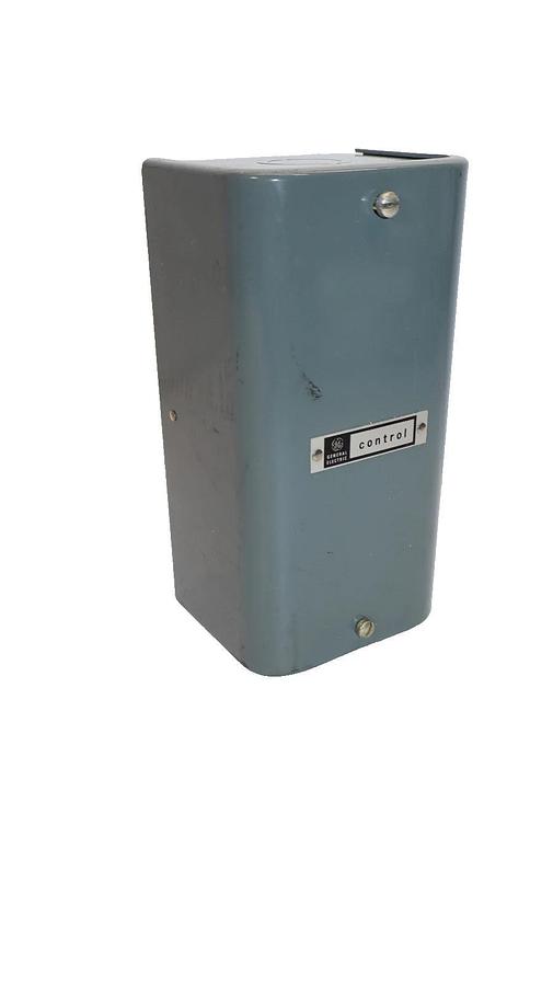 General Electric General Purpose Relay Coil CR120E10102 1HP 230V 15A 600V (New)