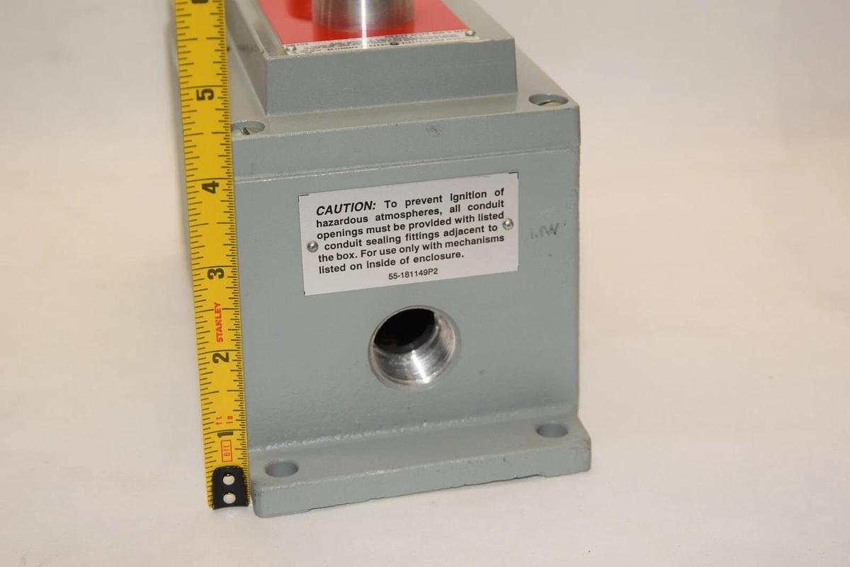 (NEW) GE GENERAL ELECTRIC CR103J102A 55-174968P2 600V 2 Button Unit Enclosure