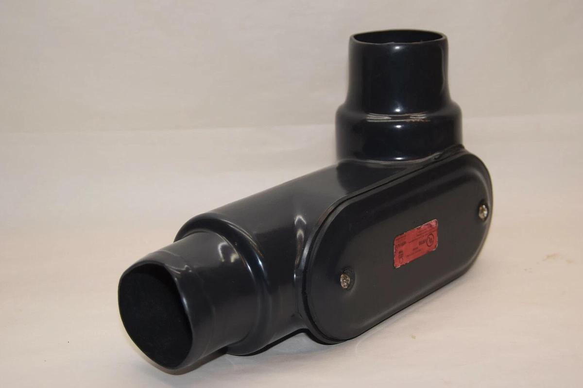 (NEW) ROBROY INDUSTRIES 40AM 2" Coated Conduit Body 90 Degree Elbow Fitting