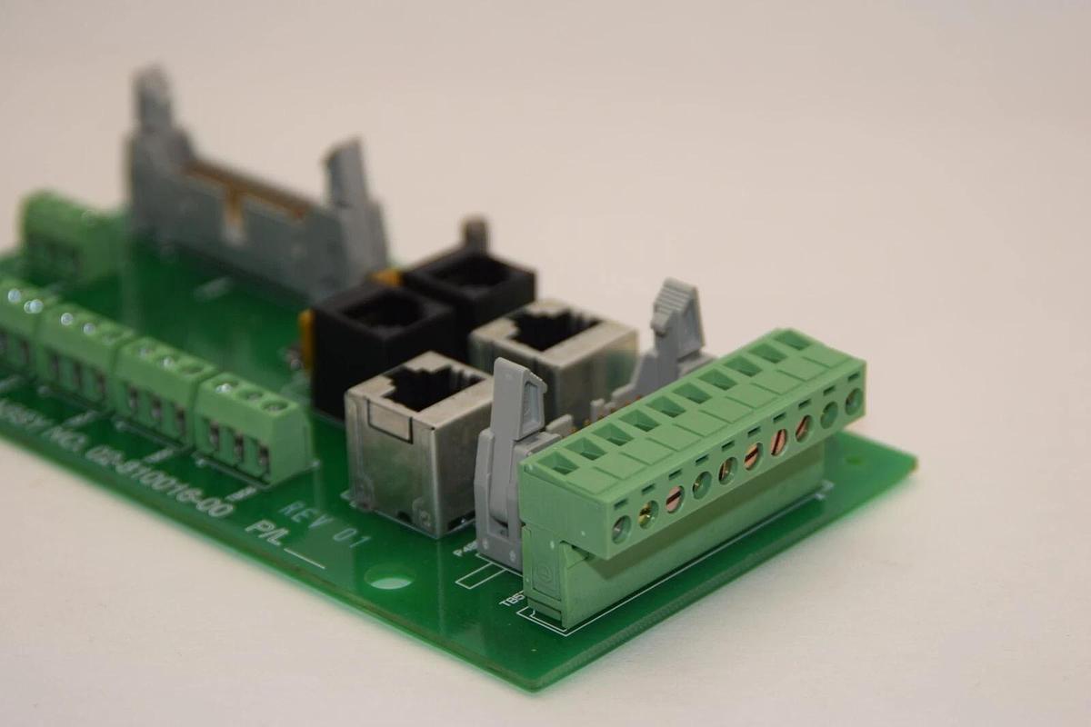 (NEW) EMERSON / LIEBERT 02-810016-00 Rev 01 Circuit Board